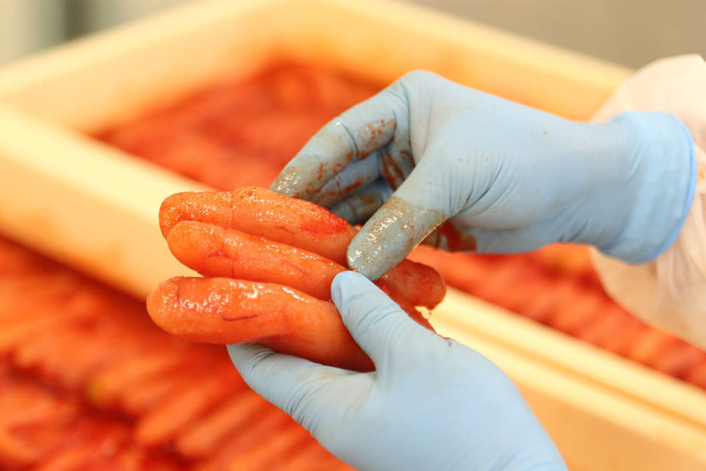 福さ屋は、創業当時から変わらず、「気づける手」と「惜しまぬひと手間」を大切にした製法を守り続けています。