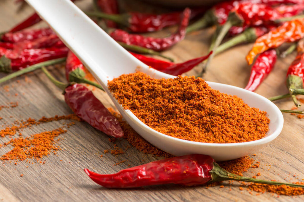 福さ屋独自の厳格な基準をクリアした唐辛子だけを採用しています。